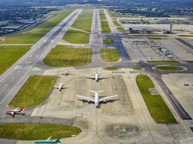 gatwick-runway